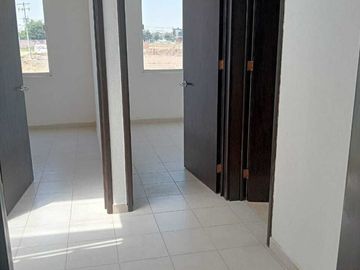 Casa en Venta en A 5 MIN DE GALERIAS METEPEC.
