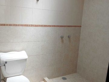 Casa en Venta en A 5 MIN DE GALERIAS METEPEC.