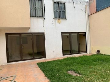 Casa en Venta en Jardines del Estadio
