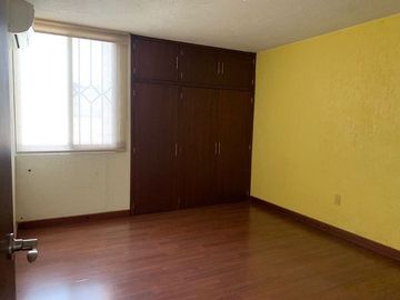 Casa en Venta en Jardines del Estadio