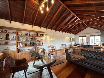 SE VENDE HERMOSA CASA CHIA