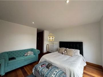 SE VENDE HERMOSA CASA CHIA