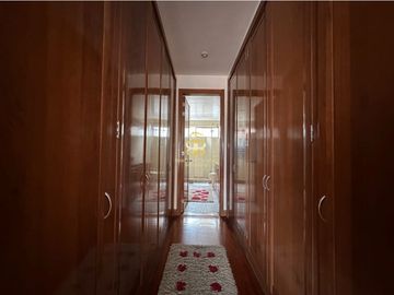 SE VENDE HERMOSA CASA CHIA