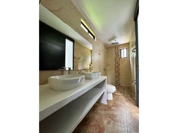 SE VENDE INCREIBLE CASA EN RICAURTE CUNDINAMARCA