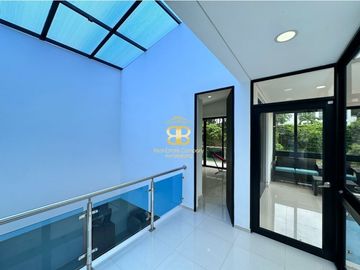 SE VENDE INCREIBLE CASA EN RICAURTE CUNDINAMARCA