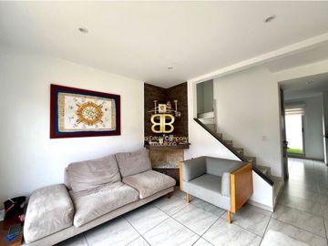 SE VENDE ESPECTACULAR CASA EN CHIA VEREDA LA BALSA