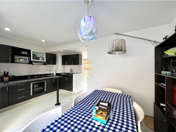 SE VENDE ESPECTACULAR CASA EN CHIA VEREDA LA BALSA
