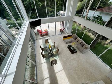SE VENDE ESPECTACULAR CASA EN RICAURTE