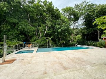 SE VENDE ESPECTACULAR CASA EN RICAURTE