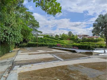 VENTA CASA CAMPESTRE EN TEBAIDA  CONJ CERRADO CON ACABADOS MODERNOS
