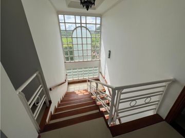Casa campestre en conjunto cerrado en venta sector vía la Tebaida