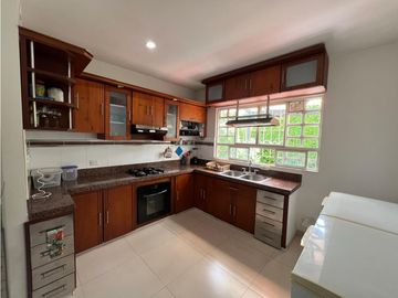 Casa campestre en conjunto cerrado en venta sector vía la Tebaida