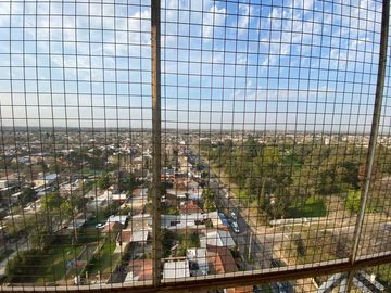 VENTA Departamento en edificio en Torre Altos de Muñiz , 4 ambientes, espacio guardacoches.