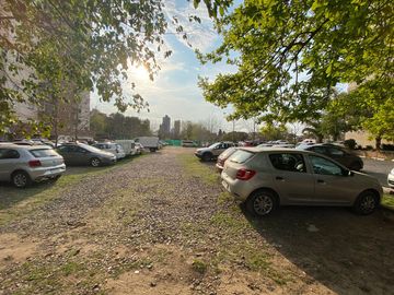 VENTA Departamento en edificio en Torre Altos de Muñiz , 4 ambientes, espacio guardacoches.