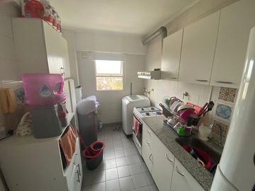 VENTA Departamento en edificio en Torre Altos de Muñiz , 4 ambientes, espacio guardacoches.