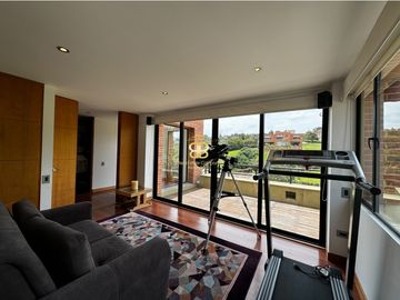 SE VENDE MAGNFICA CASA EN LA CALERA