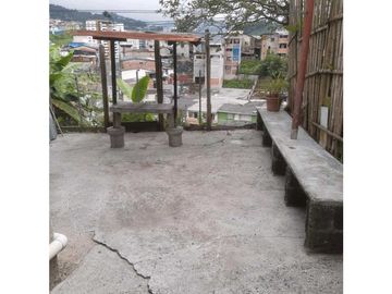 VENTA CASA CON RENTA LARGENTINA MANIZALES