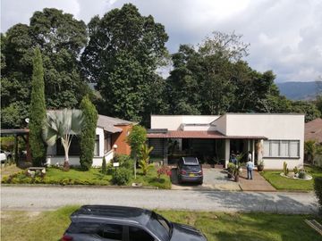 Casa campestre sector Av Centenario