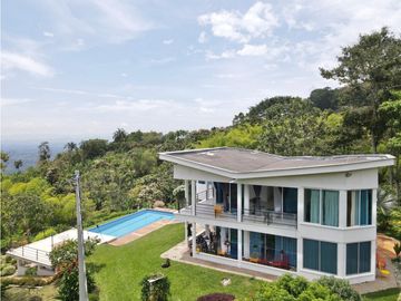 Finca de 3.5 cuadras en venta sector Buenavista Quindío