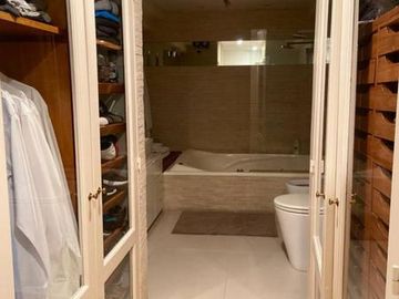 VENTA increible TRIPLEX Reciclado a full  4 dormit 2 coch playroom PILETA y terraza propias