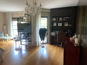 VENTA increible TRIPLEX Reciclado a full  4 dormit 2 coch playroom PILETA y terraza propias