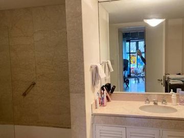 VENTA increible TRIPLEX Reciclado a full  4 dormit 2 coch playroom PILETA y terraza propias