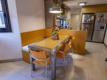 VENTA increible TRIPLEX Reciclado a full  4 dormit 2 coch playroom PILETA y terraza propias