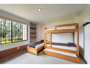 Hermosa casa finca de un solo nivel