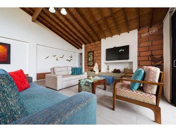 Hermosa casa finca de un solo nivel