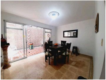 VENTA DE CASA EN MEDELLIN SANTA MONICA