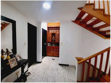VENTA DE CASA EN MEDELLIN SANTA MONICA