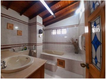 VENTA DE CASA EN MEDELLIN SANTA MONICA