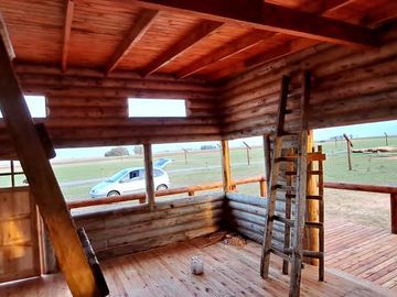 Venta  lote de  1200 m² y  cabaña rustica  a estrenar en club de polo 