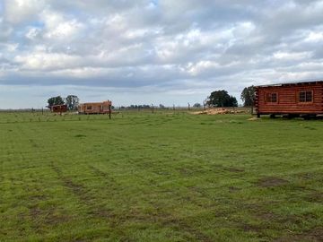 Venta  lote de  1200 m² y  cabaña rustica  a estrenar en club de polo 