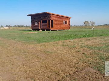 Venta  lote de  1200 m² y  cabaña rustica  a estrenar en club de polo 