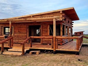 Venta  lote de  1200 m² y  cabaña rustica  a estrenar en club de polo 
