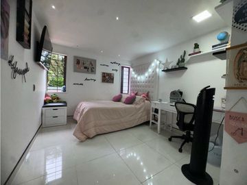 Casa Unifamiliar en Medellín barrio Belén