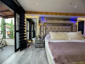 Casa Unifamiliar en Medellín barrio Belén
