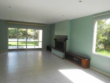 VENTA CASA EN MASCHWITZ PRIVADO