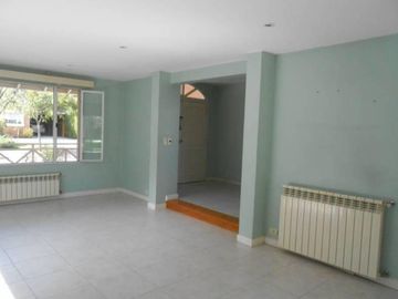 VENTA CASA EN MASCHWITZ PRIVADO