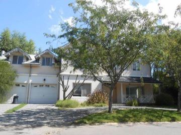 VENTA CASA EN MASCHWITZ PRIVADO