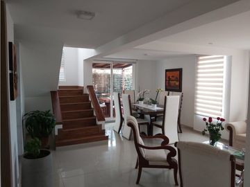 Vendemos hermosa casa en chìa!!