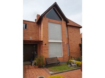 Vendemos hermosa casa en chìa!!