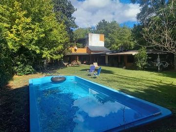 VENTA DE CASA QUINTA CON PILETA, Barrio SOLAR DE ACACIAS, Ingeniero Maschwitz.
