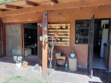 VENTA DE CASA QUINTA CON PILETA, Barrio SOLAR DE ACACIAS, Ingeniero Maschwitz.