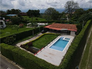 Casa campestre en venta sector Tebaida por hotel mirardor las palmas