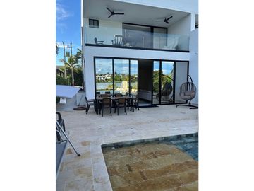 VENDO CASA PARA ESTRENAR EN LAGOS DEL PEÑON GIARADOT CUND.