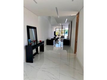 VENDO CASA PARA ESTRENAR EN LAGOS DEL PEÑON GIARADOT CUND.