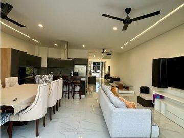 VENDO CASA PARA ESTRENAR EN LAGOS DEL PEÑON GIARADOT CUND.