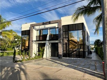 VENDO CASA PARA ESTRENAR EN LAGOS DEL PEÑON GIARADOT CUND.